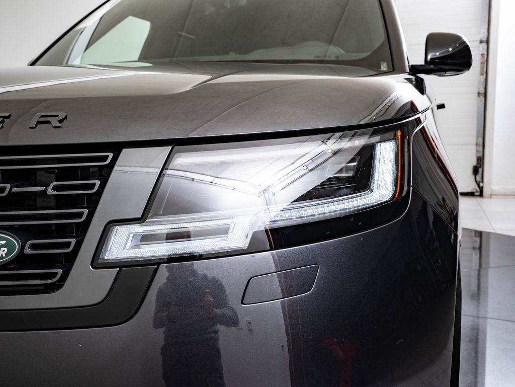 New 2026 Land Rover Range Rover Long Wheelbase SE AWD/4WD image 15