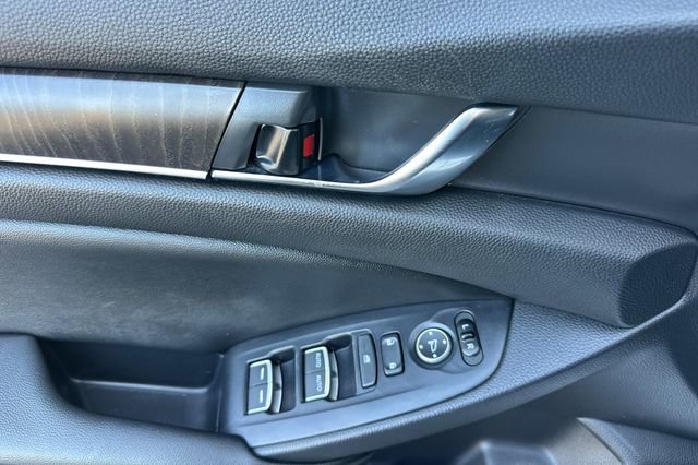 Certified 2019 Honda Accord EX image 10