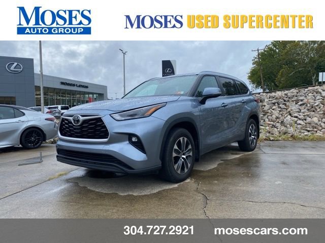 Certified 2023 Toyota Highlander XLE image 1