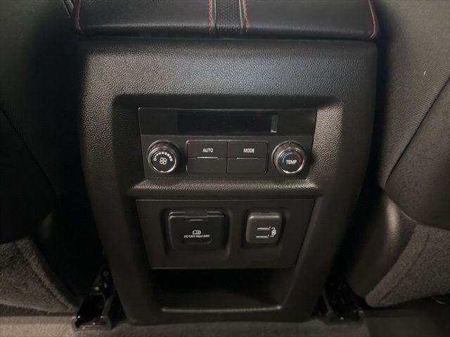 Used 2023 Chevrolet Traverse RS AWD/4WD image 31