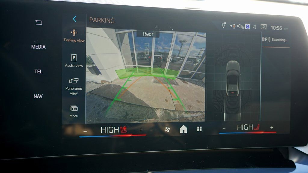 New 2026 BMW X2 xDrive28i w/ Convenience Package image 20