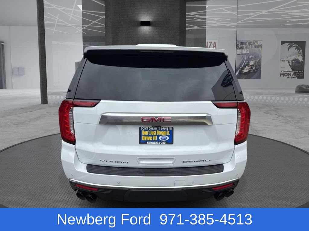 Used 2024 GMC Yukon XL Denali w/ Advanced Technology Package AWD/4WD image 6