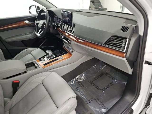 Used 2022 Audi Q5 e Prestige image 37