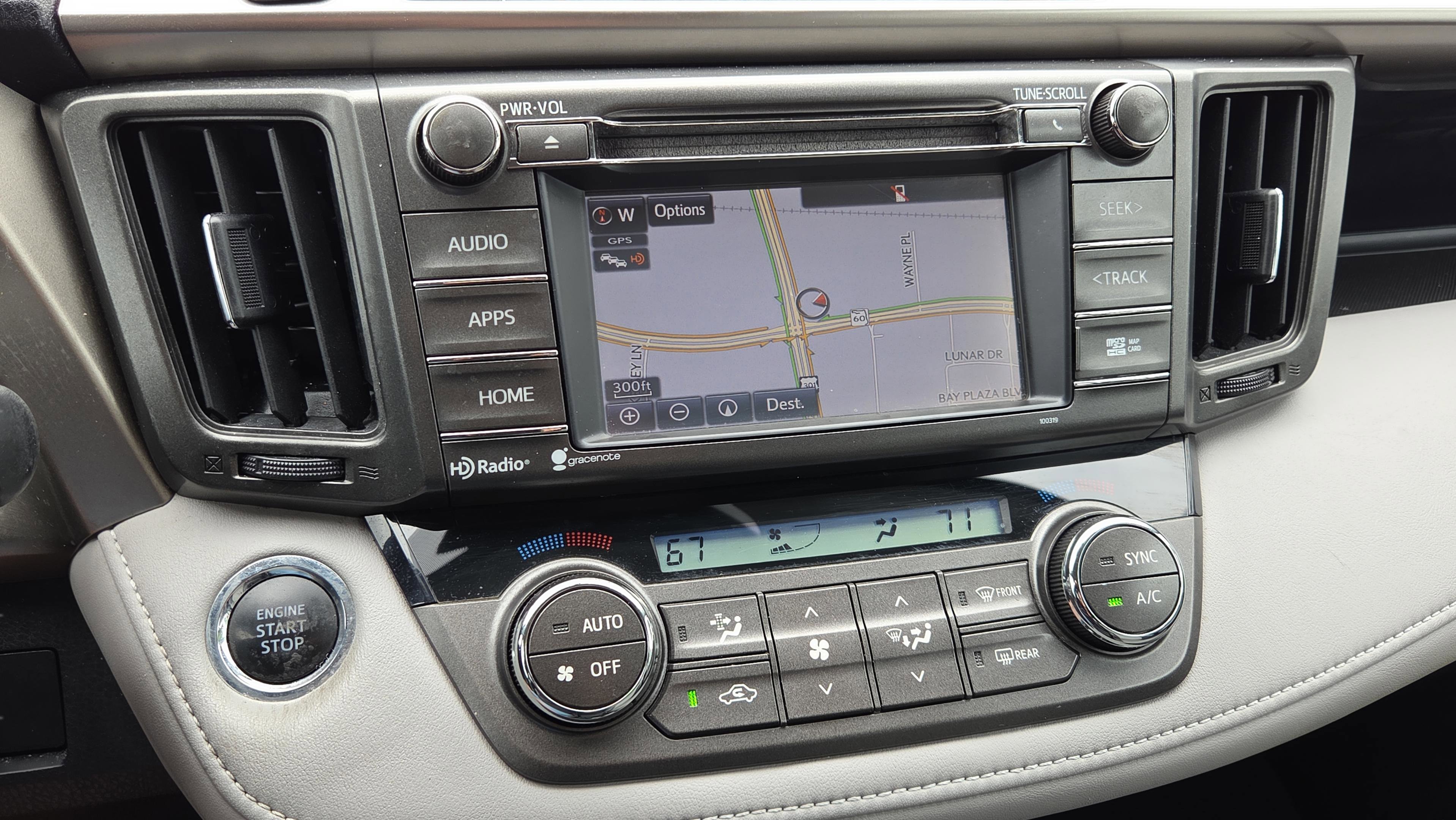 Used 2015 Toyota RAV4 Limited image 22