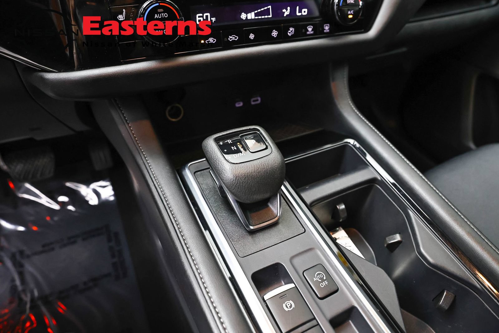 Used 2025 Nissan Pathfinder SV FWD image 13