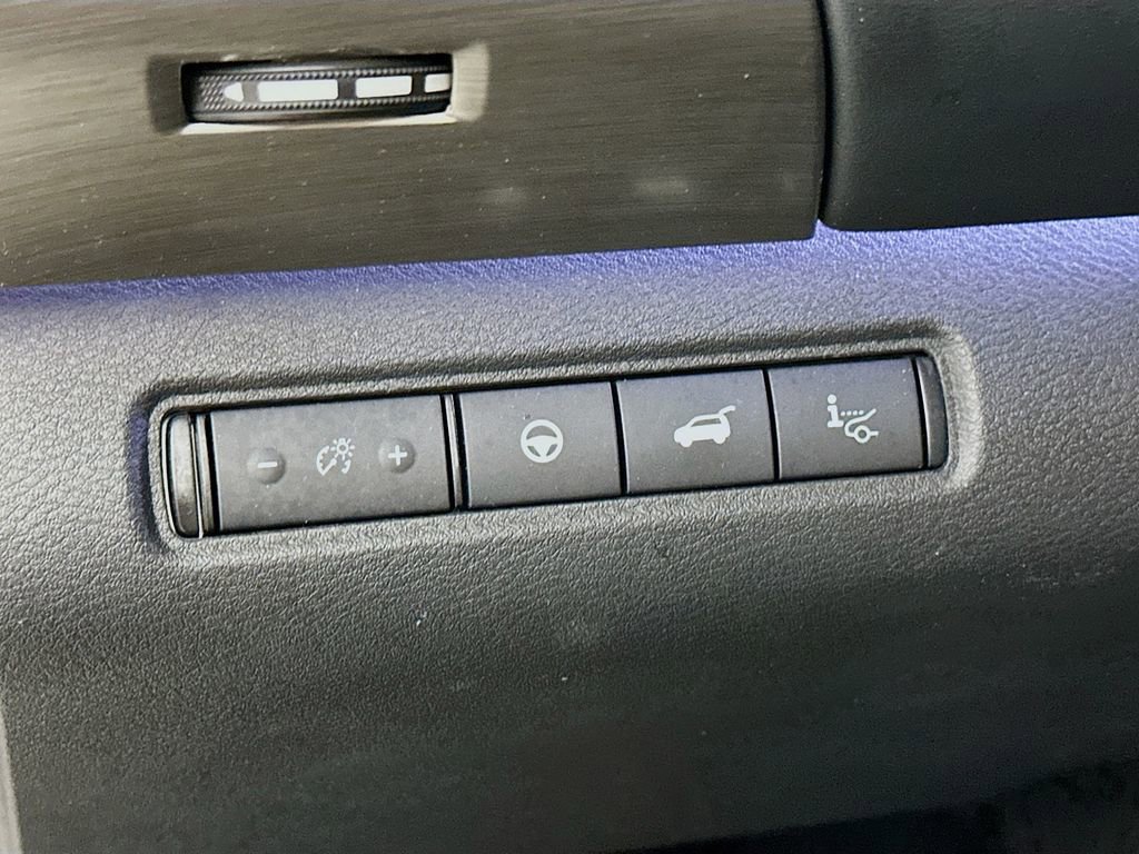 Certified 2024 Nissan Pathfinder Platinum image 15