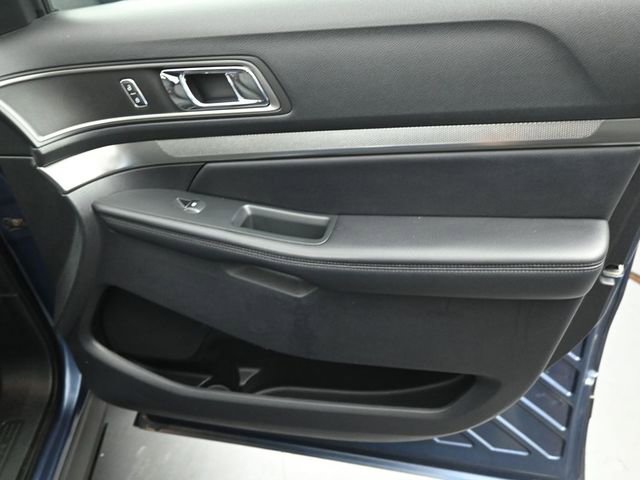 Certified 2018 Ford Explorer XLT image 28