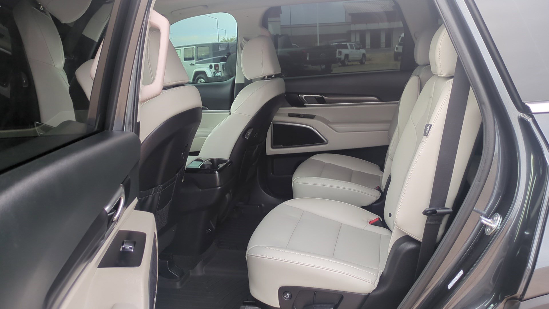 Used 2024 Kia Telluride S w/ S Sunroof Package image 29