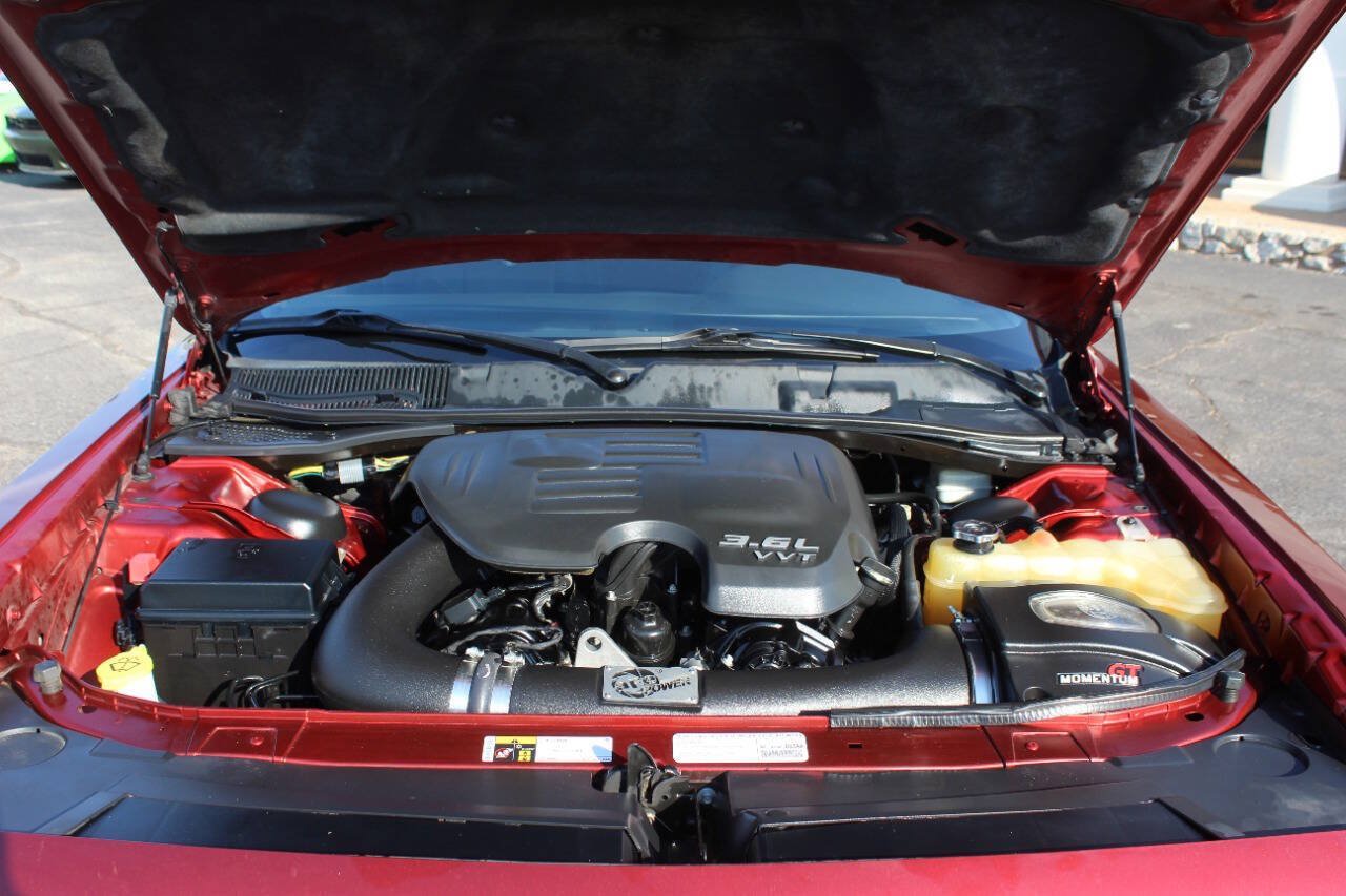 Used 2014 Dodge Challenger SXT RWD image 7