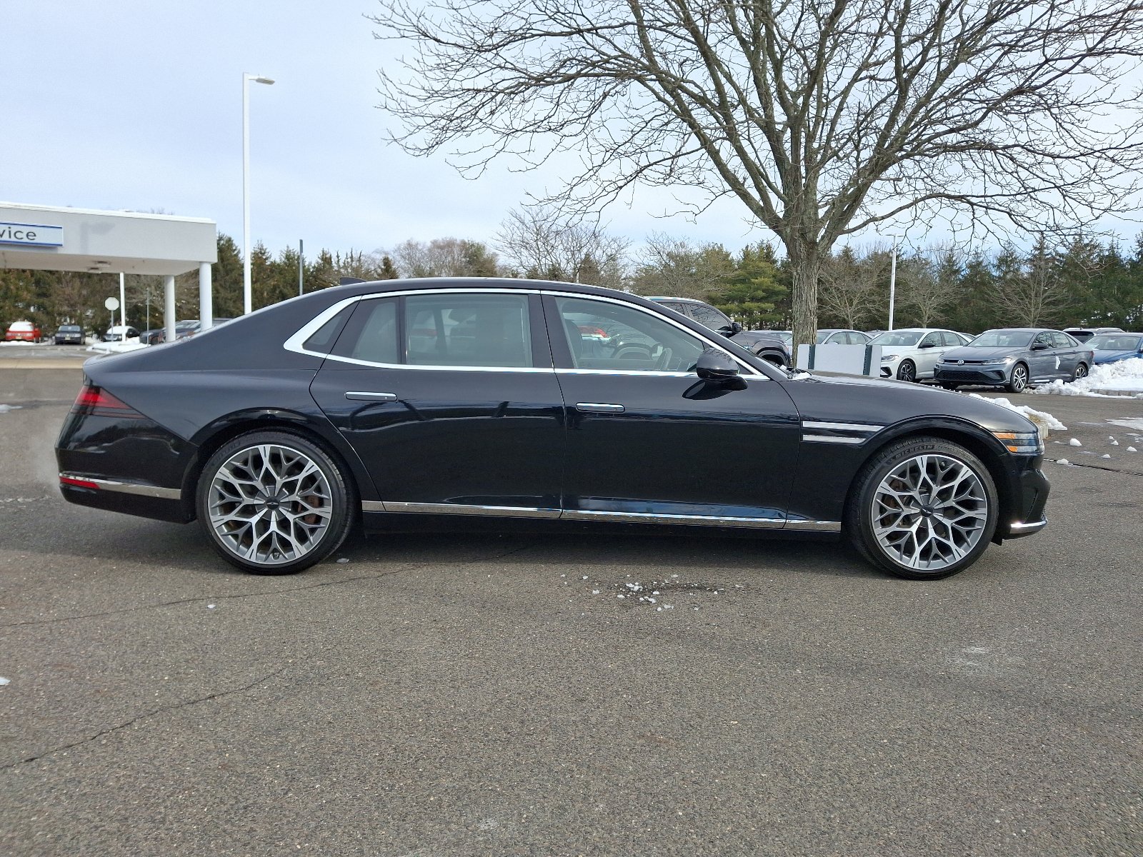 Used 2023 Genesis G90 3.5T image 7