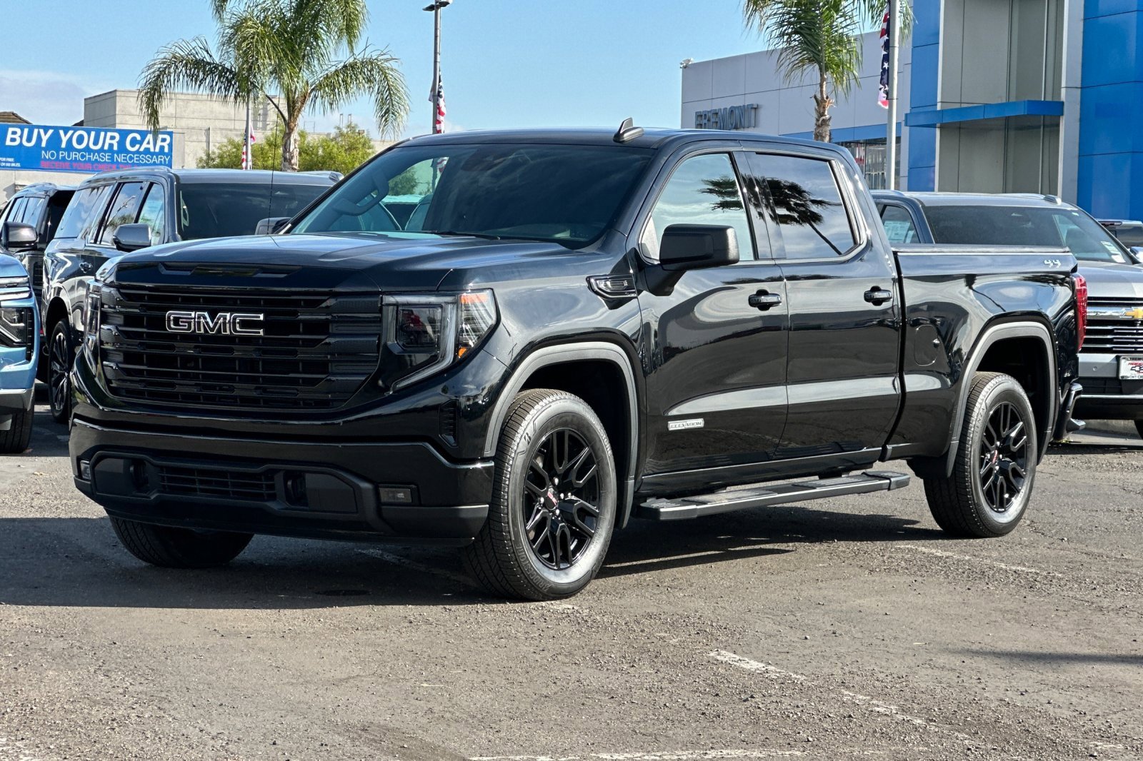 Used 2023 GMC Sierra 1500 Elevation w/ LPO, Elevation Black Package image 8