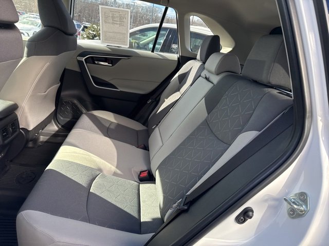 Used 2024 Toyota RAV4 XLE image 26