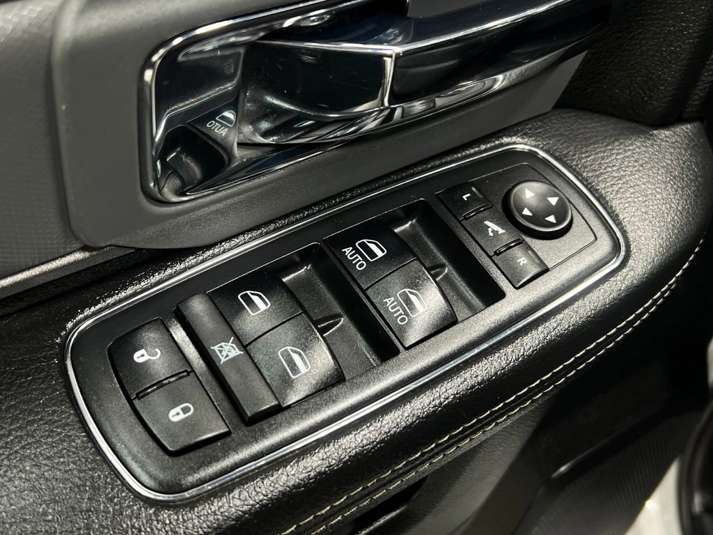 Used 2018 RAM 2500 Power Wagon w/ Leather & Luxury Group AWD/4WD image 18