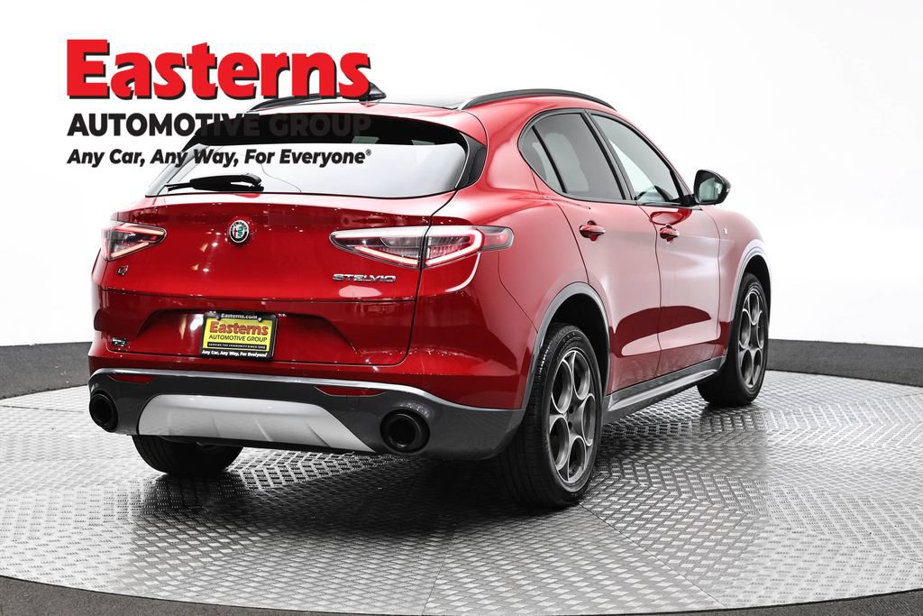 Used 2024 Alfa Romeo Stelvio Ti w/ Active Assist Plus Package AWD/4WD image 5