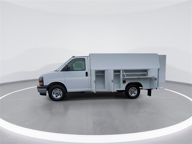 New 2025 GMC Savana 3500 w/ Power Convenience Package image 5