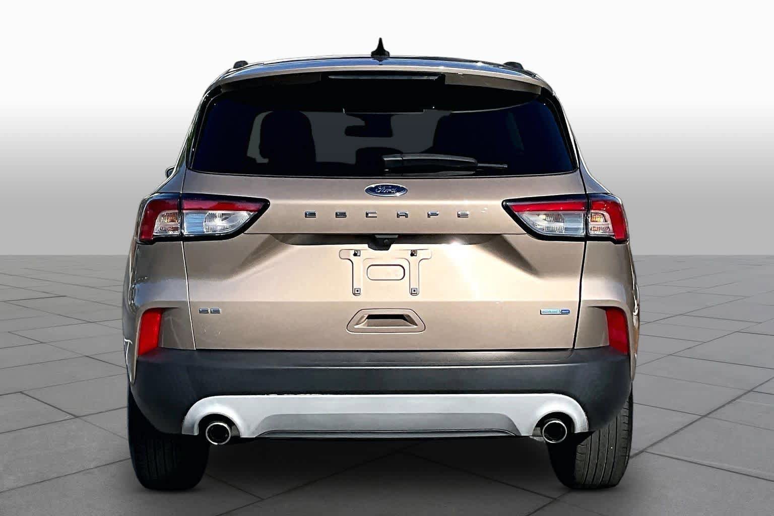 Used 2020 Ford Escape SE image 5