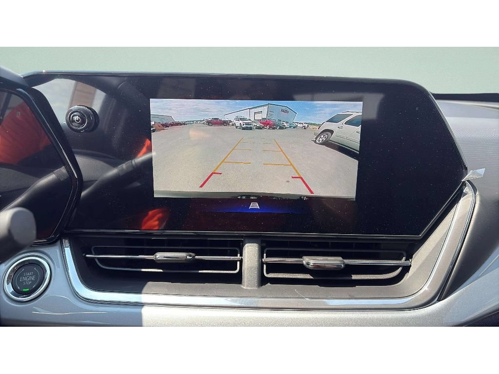 New 2026 Chevrolet Trax LT w/ Sunroof Package FWD image 15