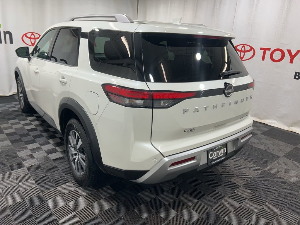 Used 2023 Nissan Pathfinder SL image 7