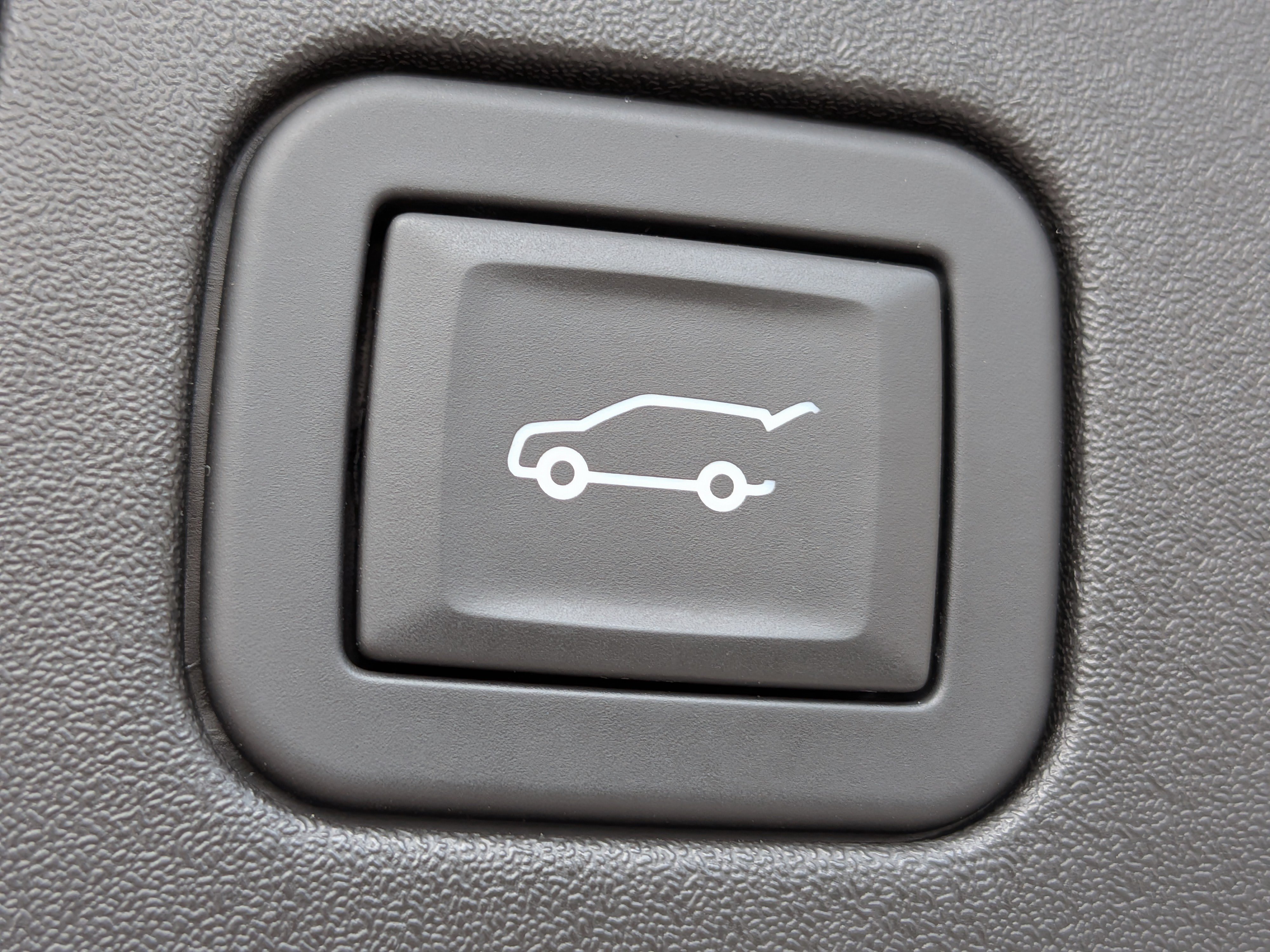 Certified 2024 Cadillac XT5 Premium Luxury FWD image 18