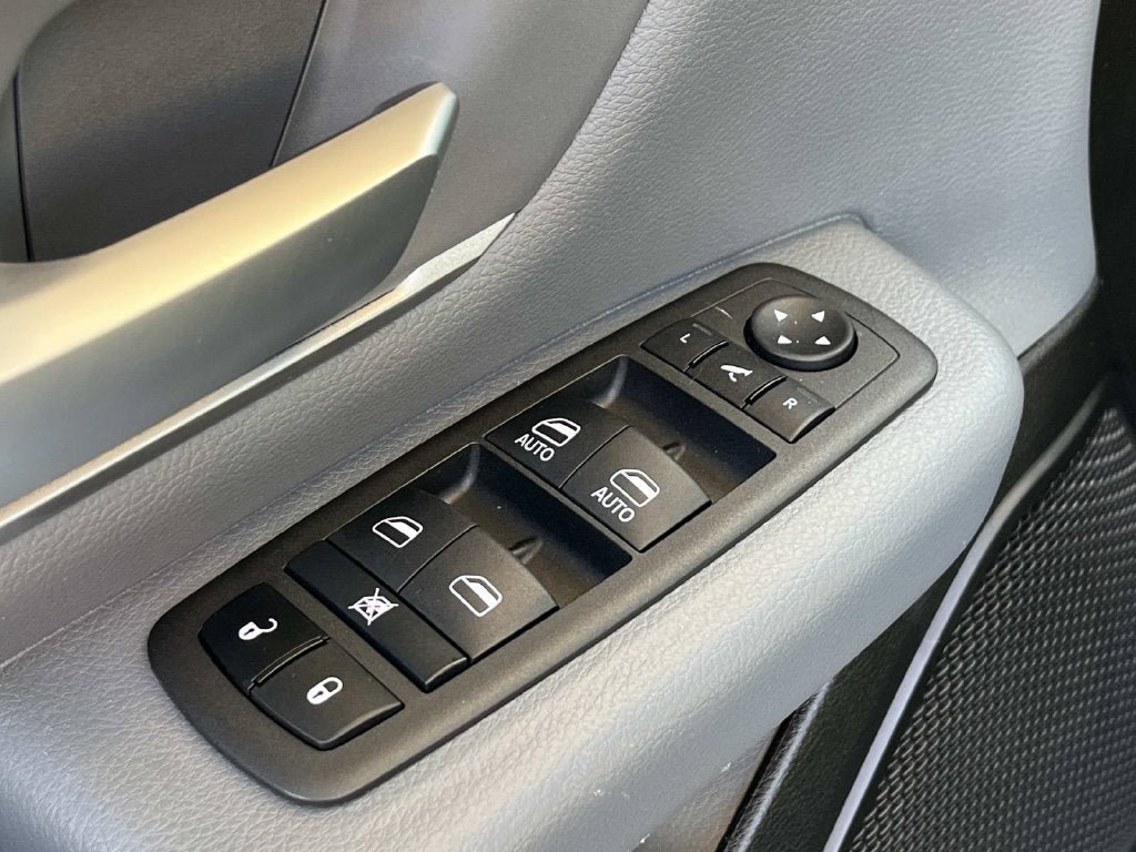 Used 2022 RAM 1500 Big Horn AWD/4WD image 25