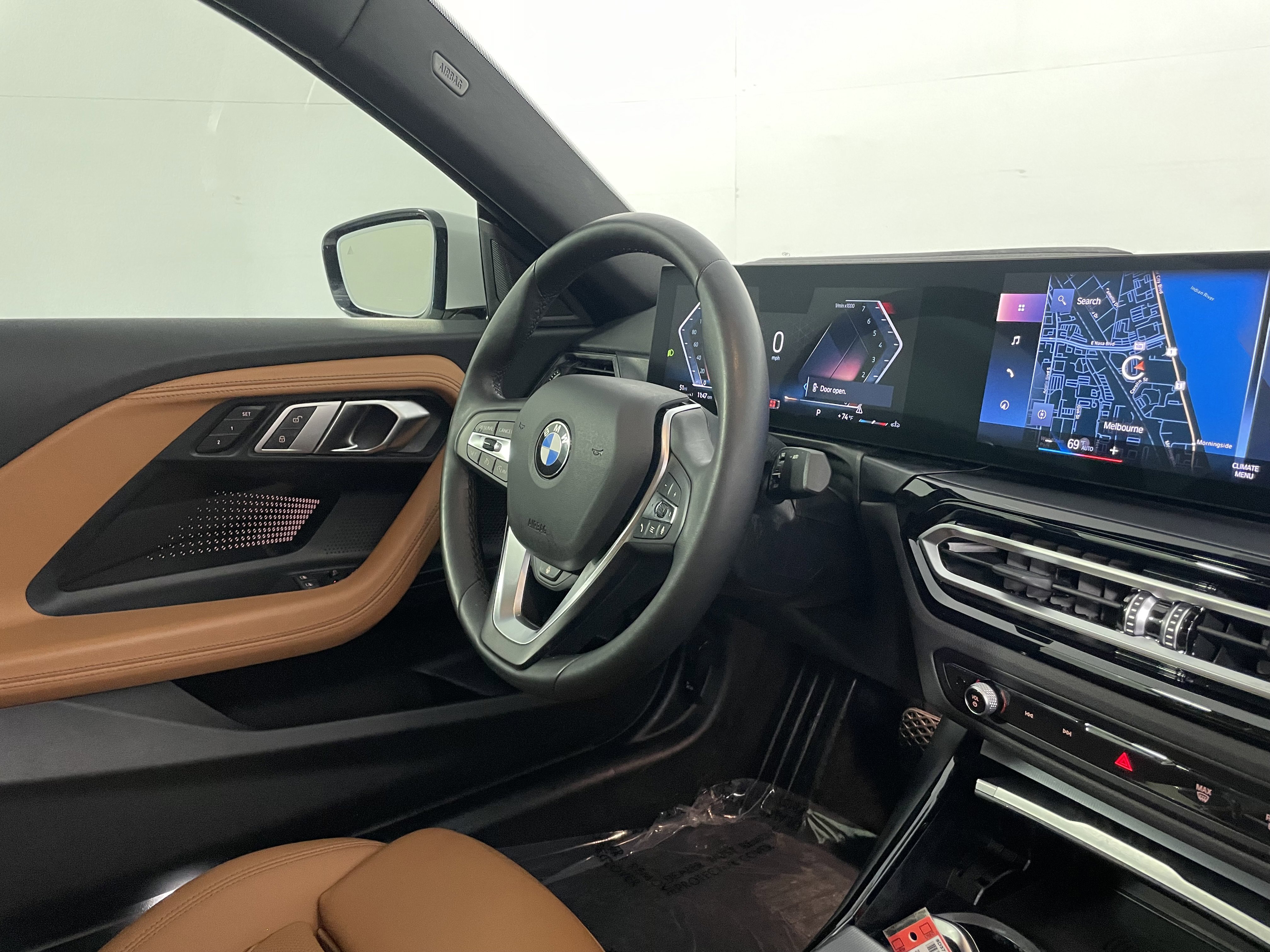 Used 2023 BMW 230i Coupe w/ Premium Package image 10