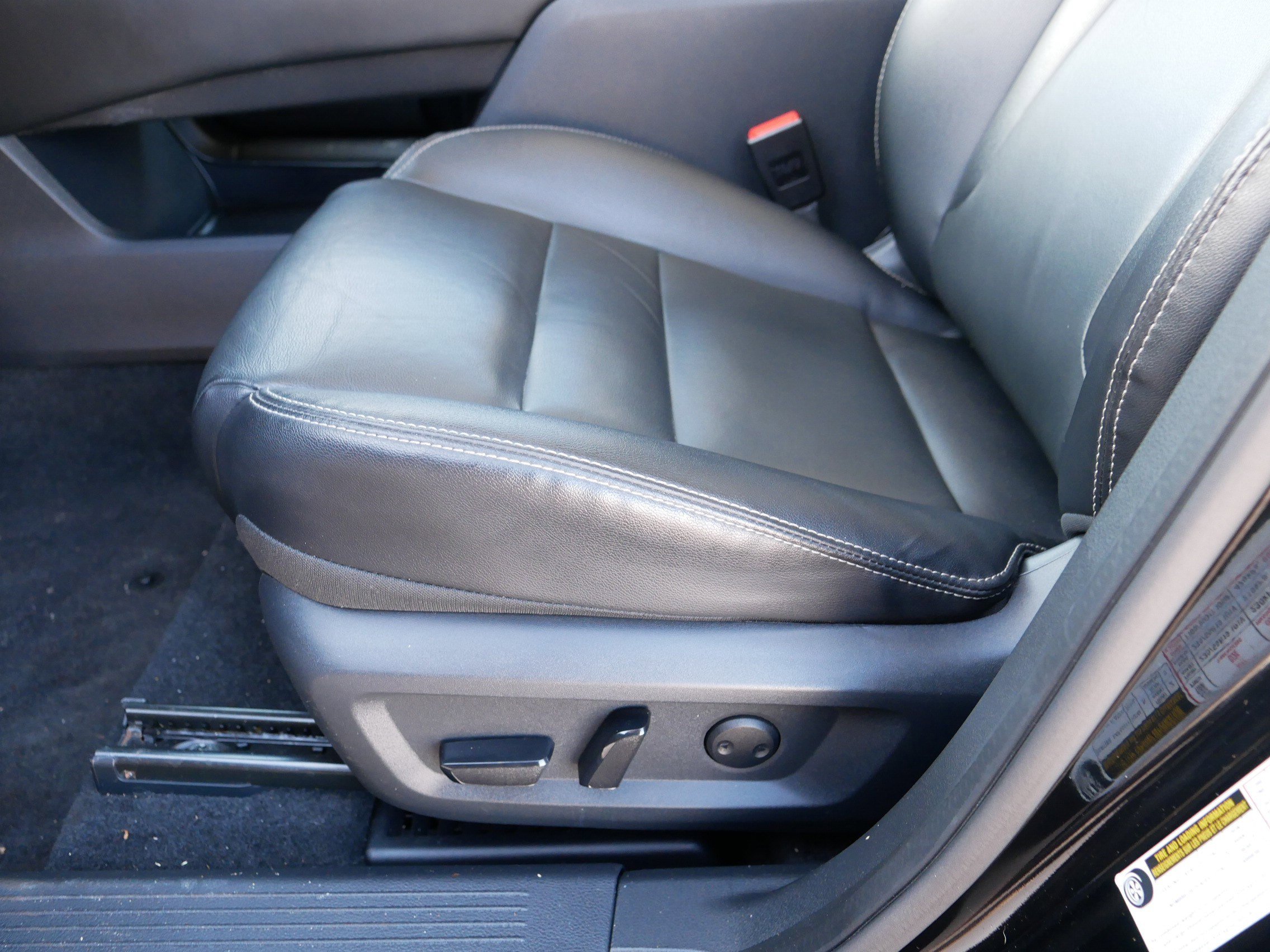 Certified 2022 Nissan Rogue SL w/ SL Premium Package image 20