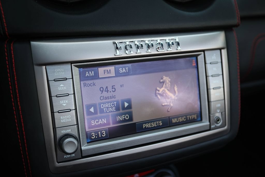 Used 2011 Ferrari California RWD image 36