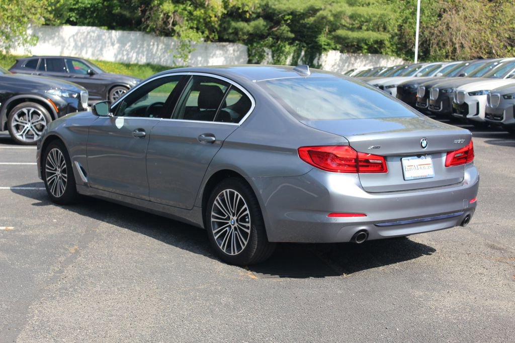 Used 2019 BMW 530i xDrive w/ Convenience Package AWD/4WD image 5