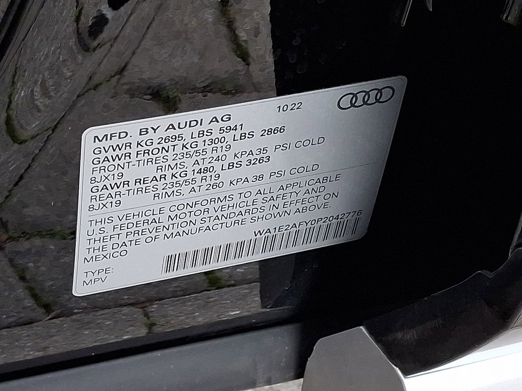 Used 2023 Audi Q5 e Premium Plus w/ Premium Plus Package image 31