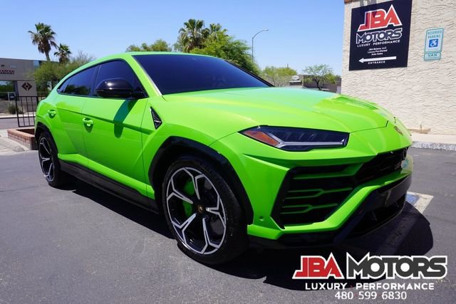 Used 2021 Lamborghini Urus AWD/4WD image 2