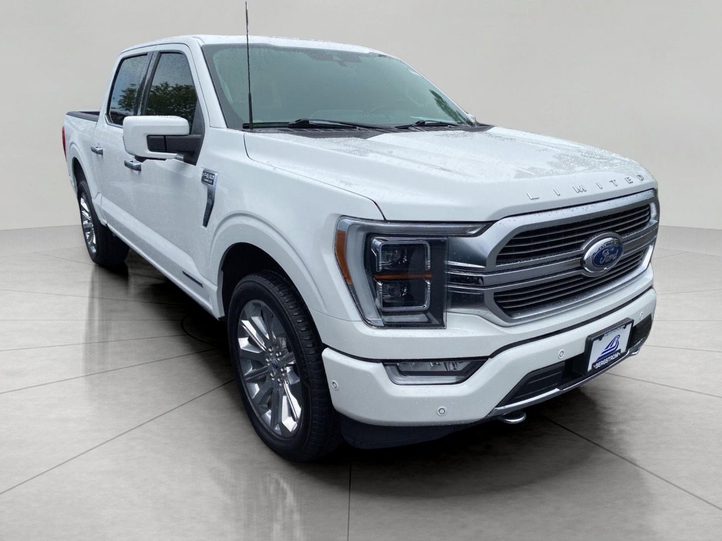 Used 2022 Ford F150 Limited AWD/4WD image 1
