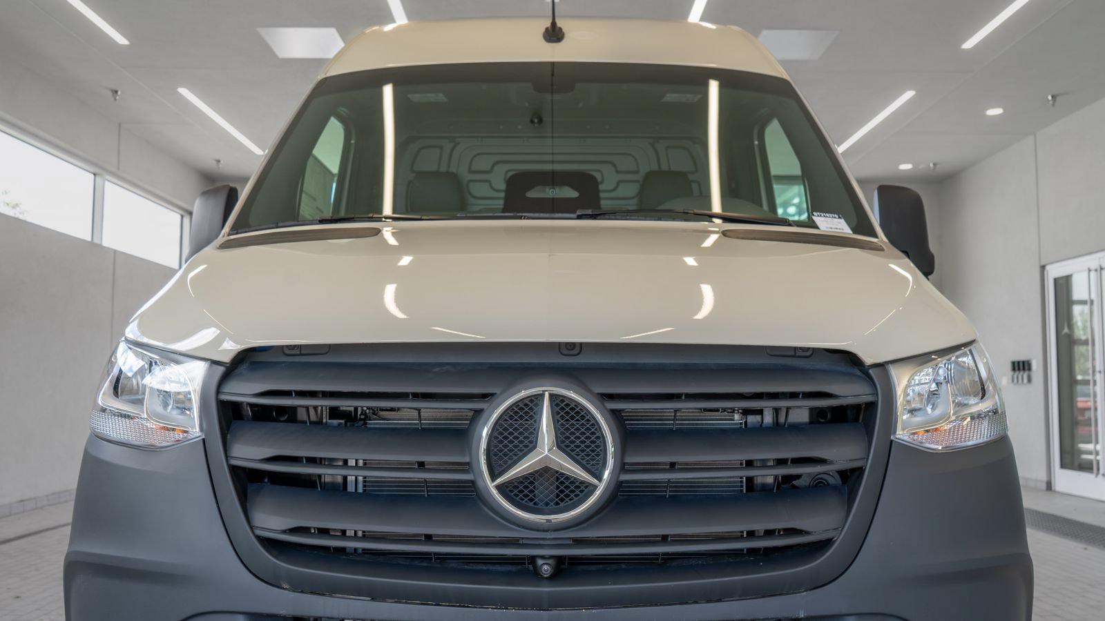 Used 2025 Mercedes-Benz Sprinter 2500 image 22