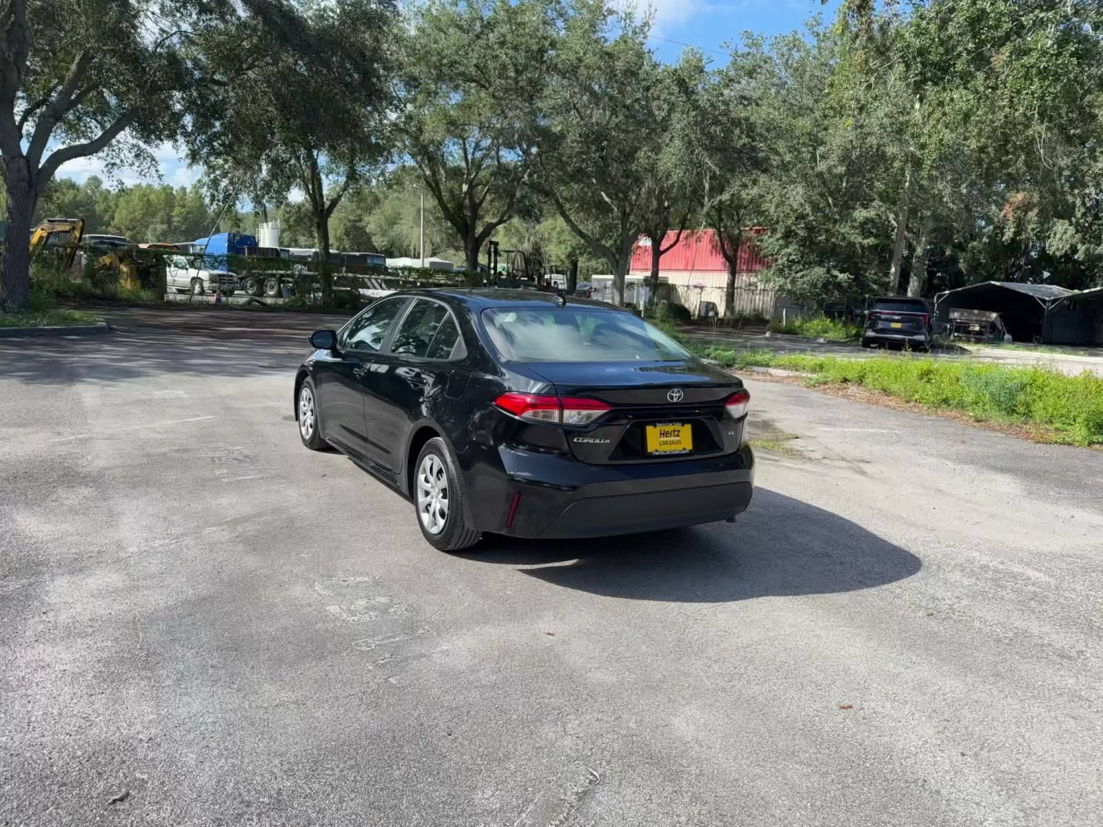Used 2025 Toyota Corolla LE FWD image 10