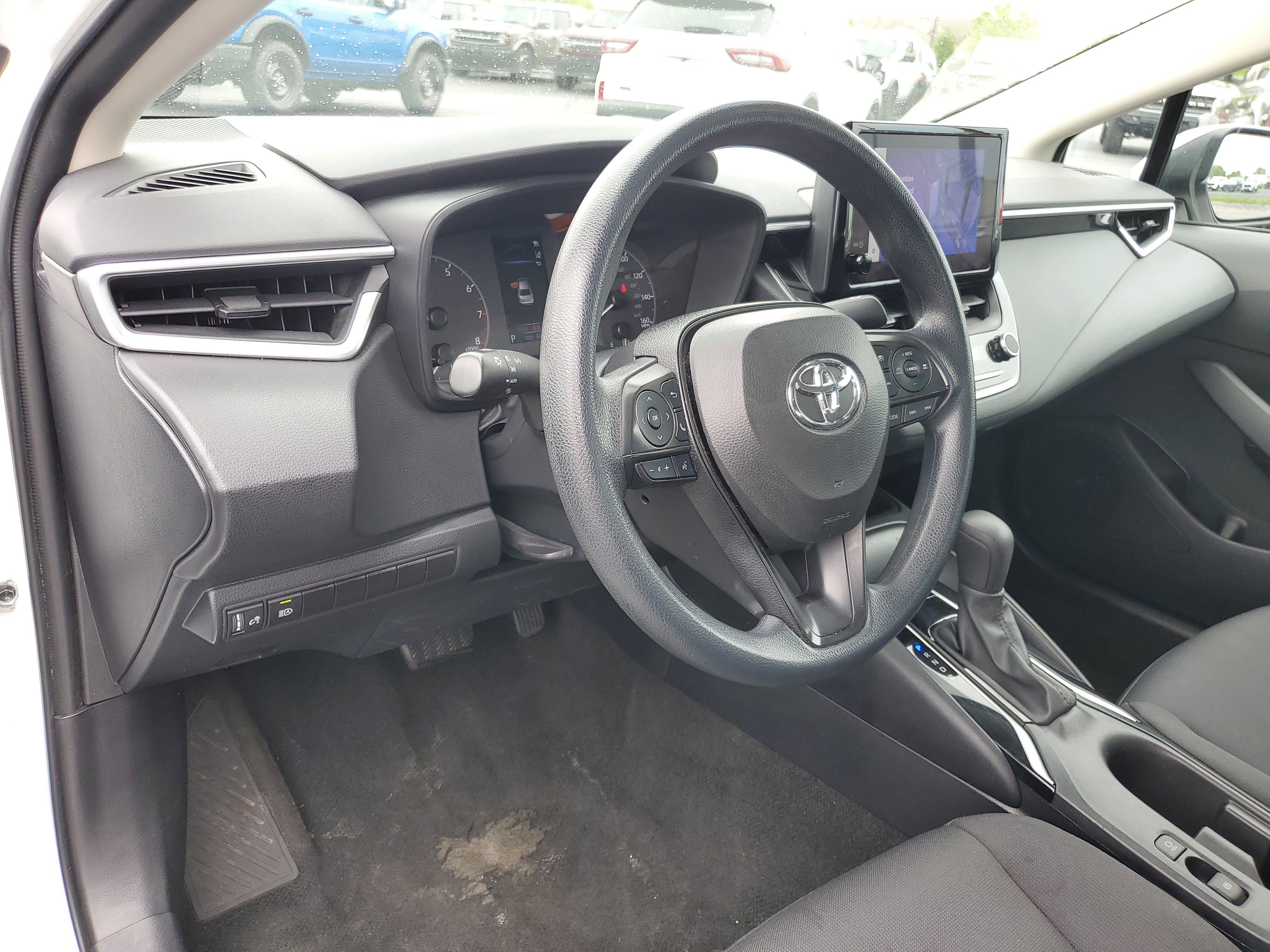 Used 2024 Toyota Corolla LE FWD image 20