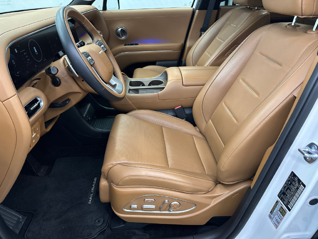 Used 2026 Hyundai Palisade Calligraphy FWD image 9