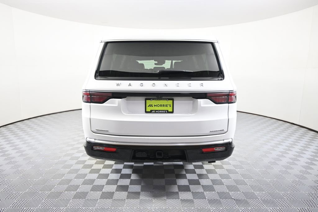 Used 2023 Jeep Wagoneer L Series II image 5