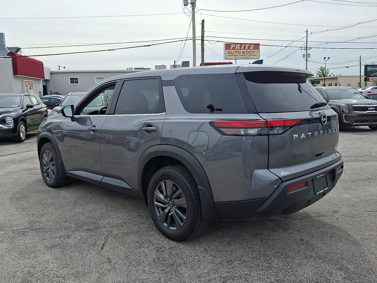 Used 2024 Nissan Pathfinder S image 5