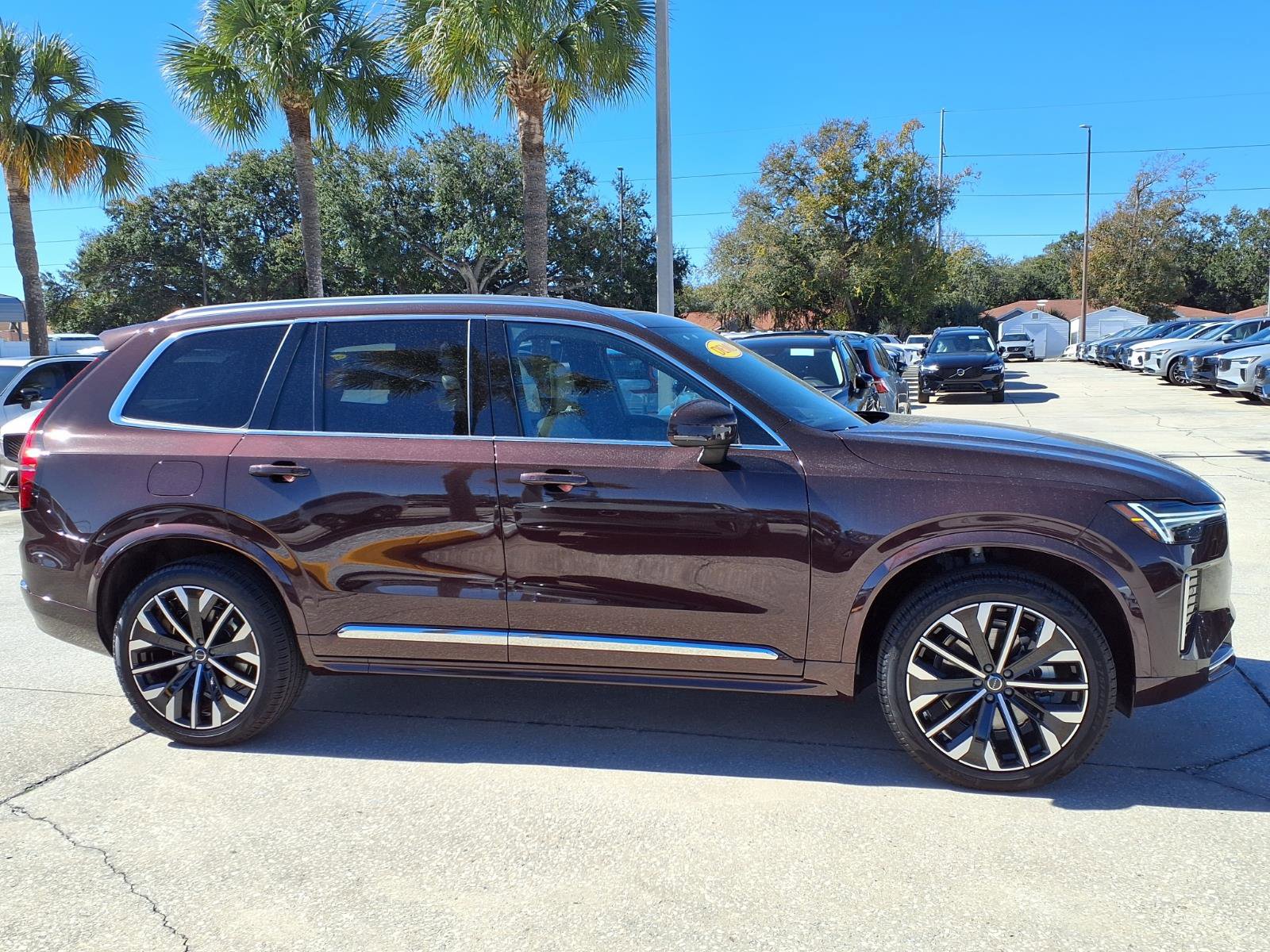 New 2026 Volvo XC90 B5 Core w/ Protection Package Premier image 8