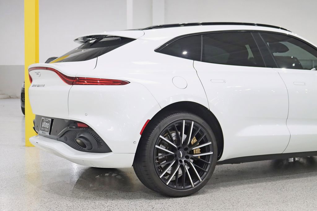 Used 2023 Aston Martin DBX AWD/4WD image 11