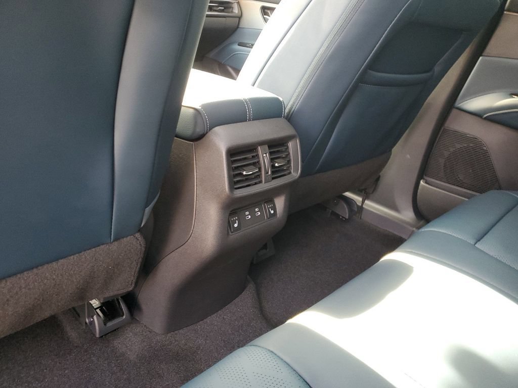 New 2026 Nissan Murano Platinum w/ Cargo Package AWD/4WD image 14