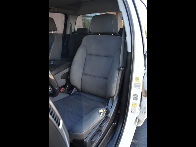 Used 2018 Chevrolet Silverado 2500 LT AWD/4WD image 16