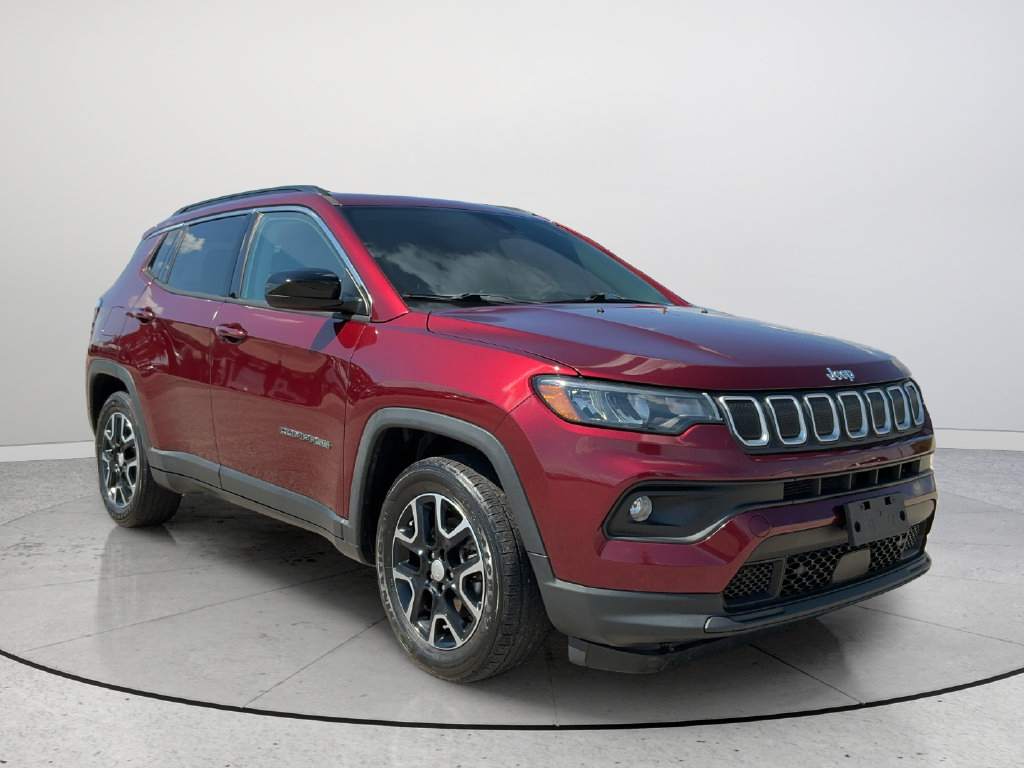 Used 2022 Jeep Compass Latitude w/ Sun and Sound Group FWD image 1