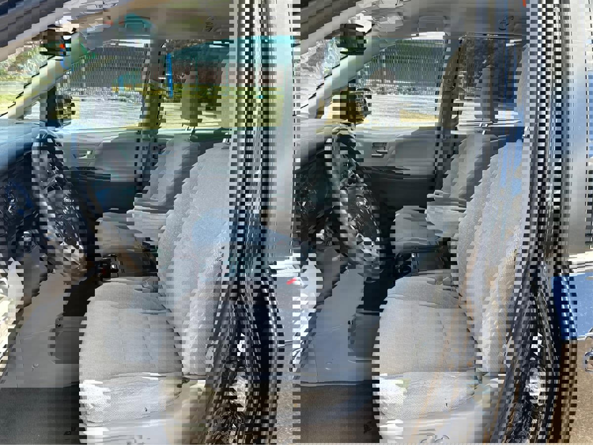 Used 2020 Toyota Sienna LE image 10