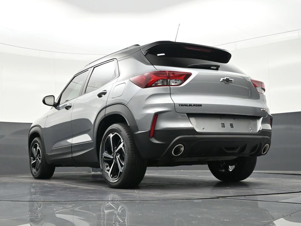 Used 2023 Chevrolet TrailBlazer RS w/ Sun and Liftgate Package image 25