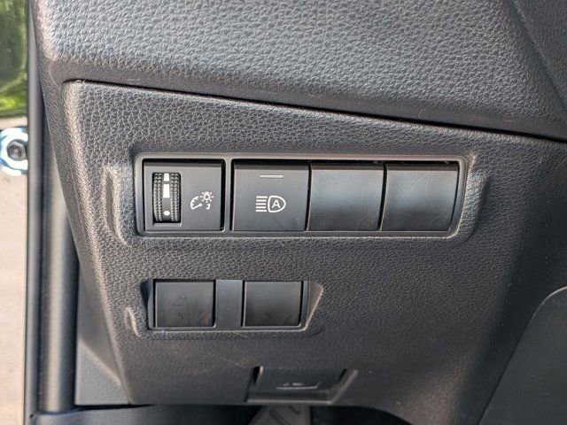 Certified 2023 Toyota Corolla Cross LE AWD/4WD image 23