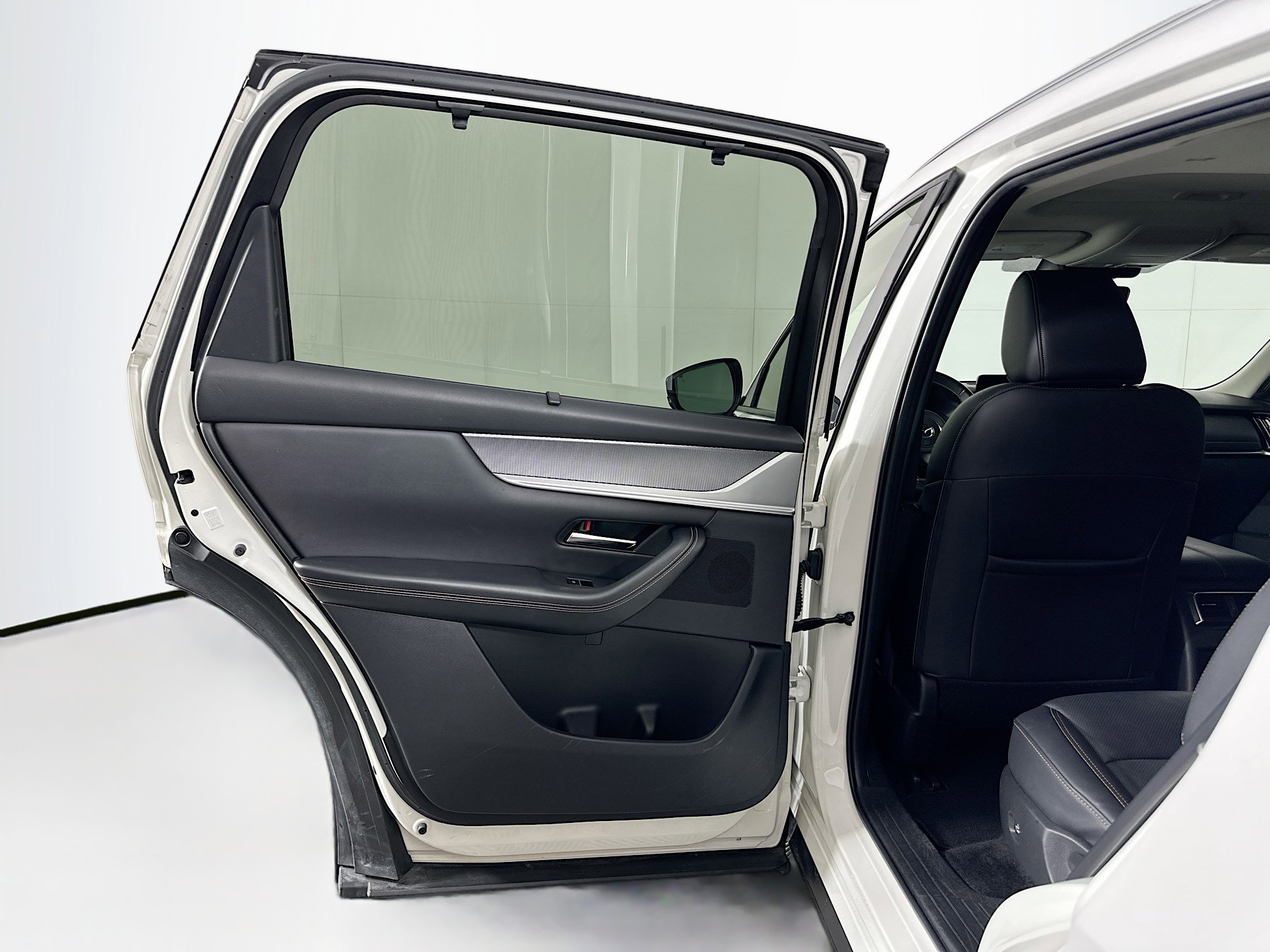 Used 2024 MAZDA CX-90 3.3 Turbo w/ Preferred Plus image 26