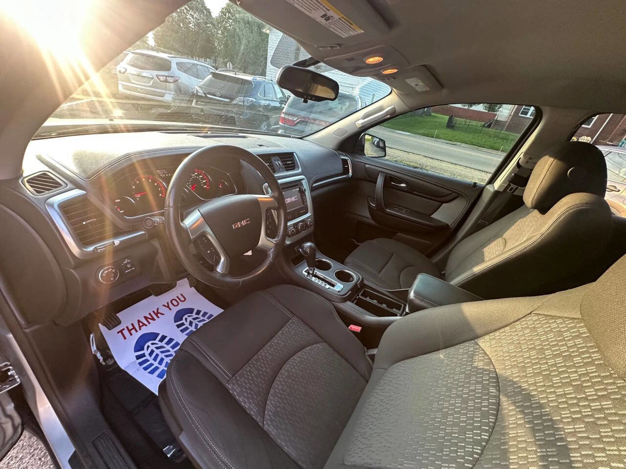 Used 2014 GMC Acadia SLE image 9