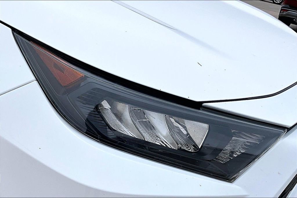 Used 2022 Toyota RAV4 LE image 36