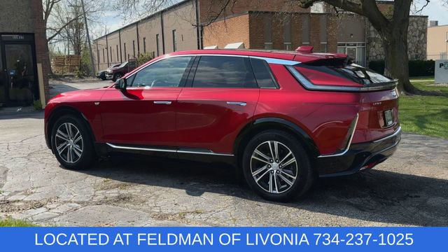 Used 2024 Cadillac Lyriq Luxury RWD image 6