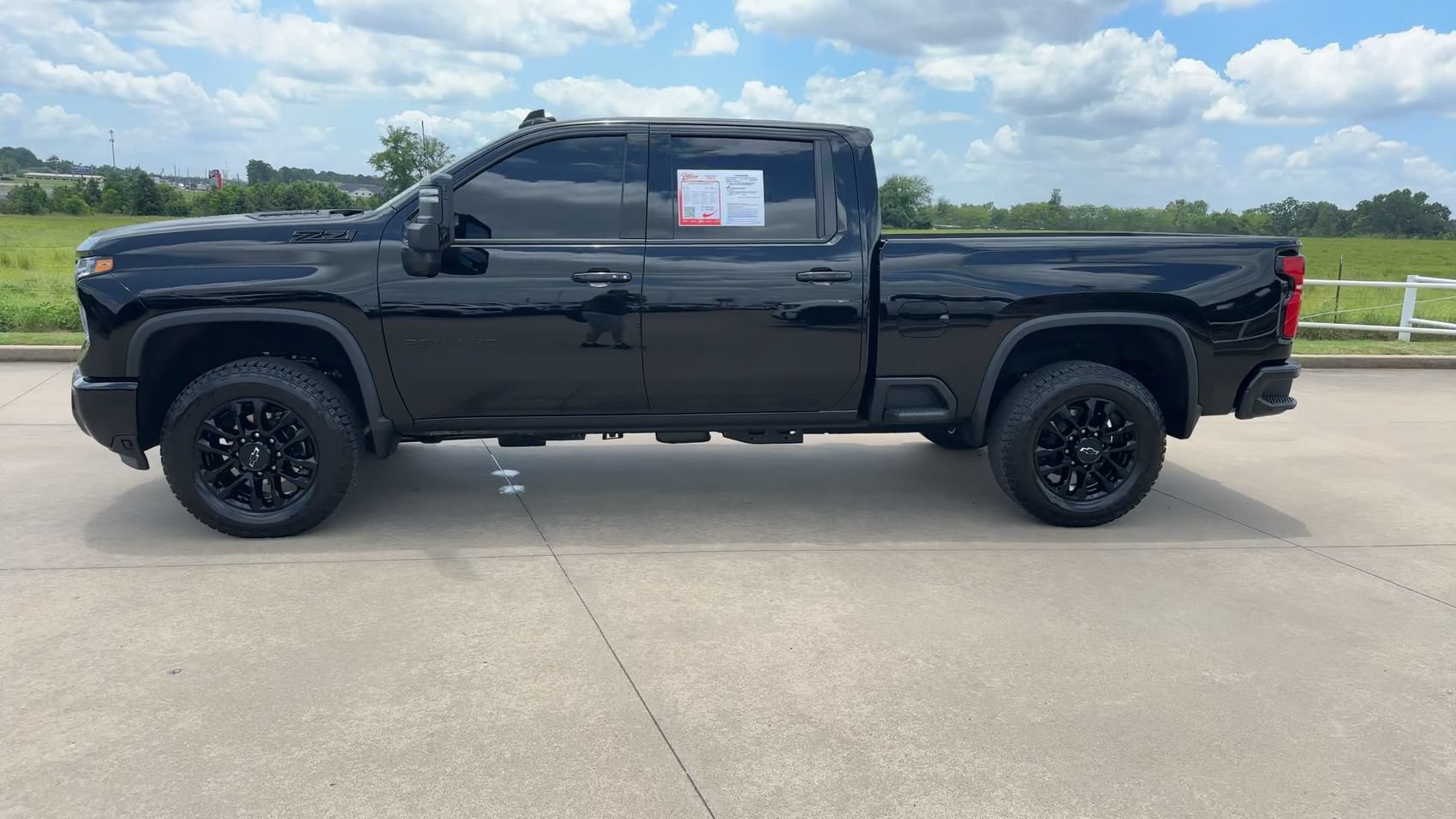 Used 2026 Chevrolet Silverado 2500 LTZ w/ Trail Boss Package AWD/4WD image 6